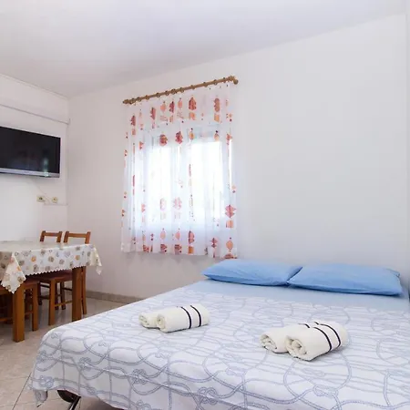 House Periska - 4 *